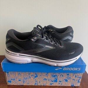 Brooks Ghost 15 black rose gold athletic running shoes womems 12‎ wide
